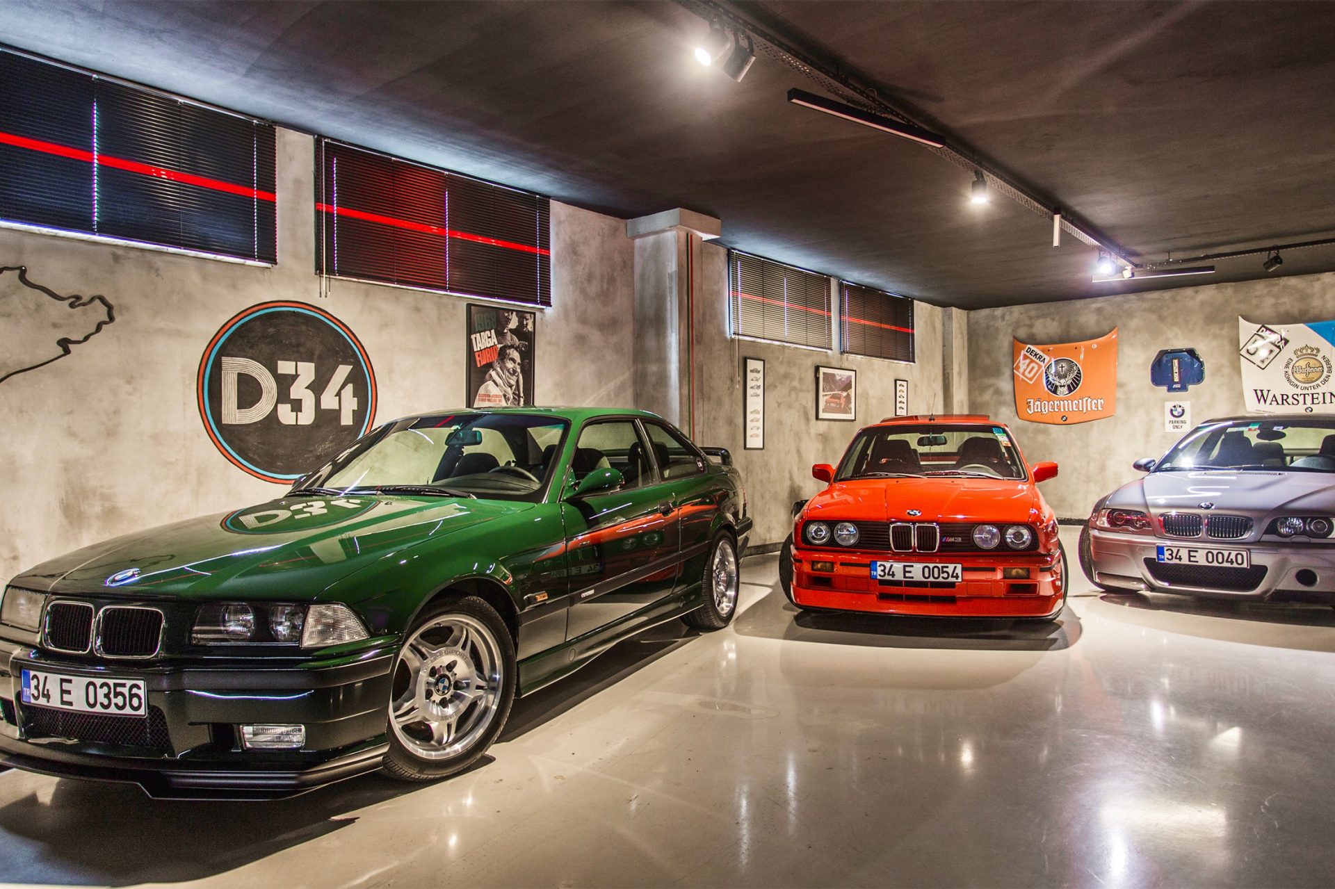 Zu exklusiv für einen Platz im Schuppen: Cans Sammlung mit der seltenen Sonderedition BMW E36 M3 GT, dem BMW E30 M3 und dem BMW E46 M3 CSL.