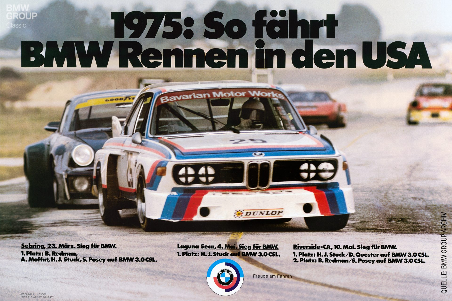 BMW 3.0 CSL in einer Kurve bei einem Auto-Rennen in den 70er Jahren